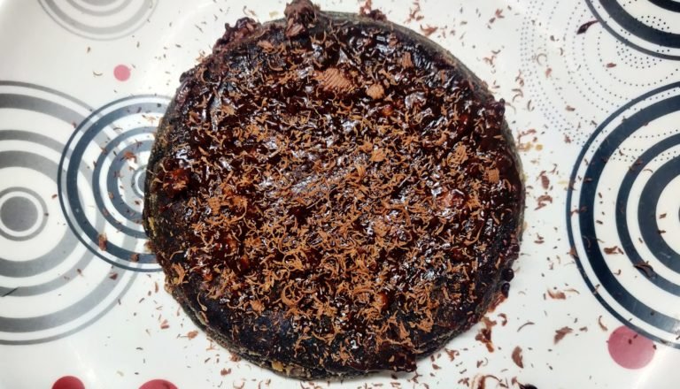 Quarantined Chocolate Cake | No Flour, No Sugar, No Eggs, and No Oven