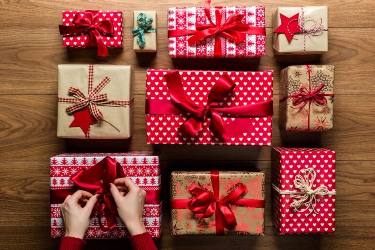 20 Best Christmas Gift Ideas | Xmas Presents For Men, Women, Kids, And Co-Workers