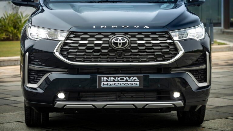 All-new Toyota Innova Hycross 2023 – Best MPV Review