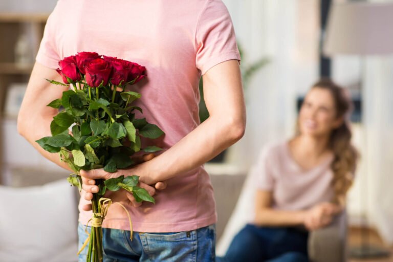 9 Aesthetic Valentine’s Day Gifts for Her and Him