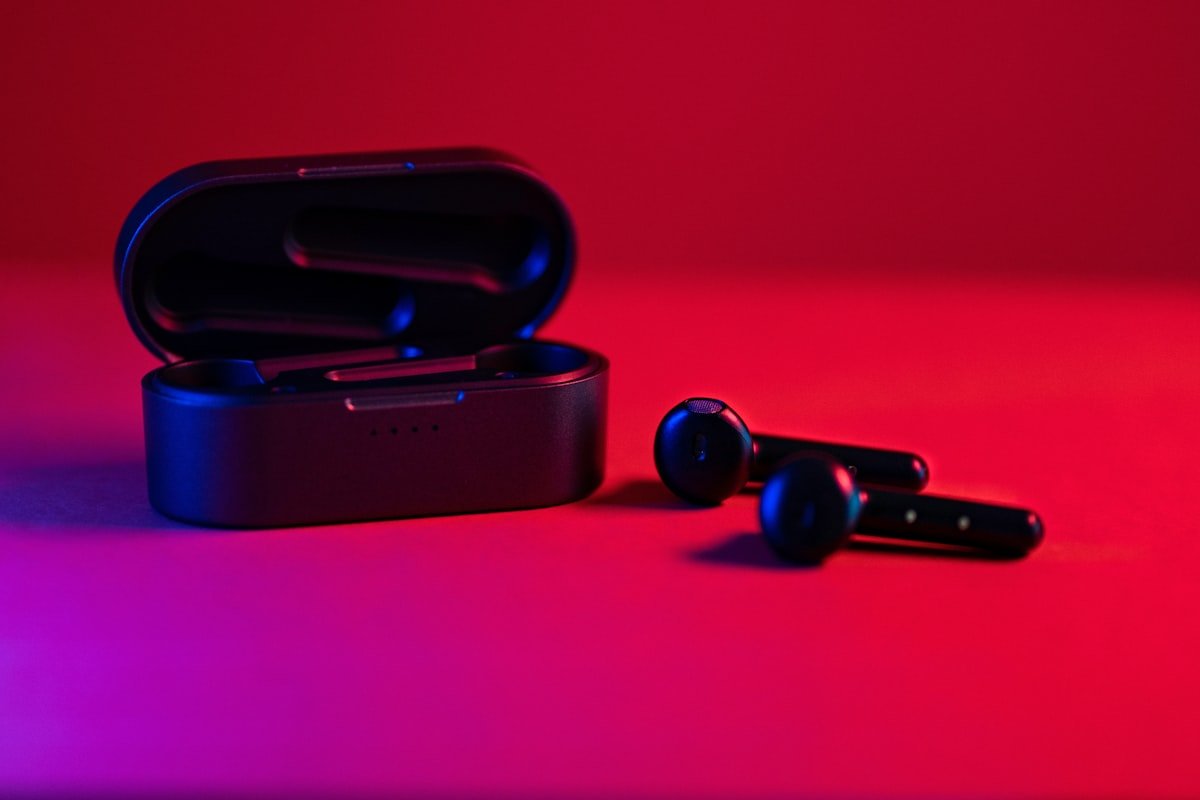 wireless earbuds under 3000 in ear
